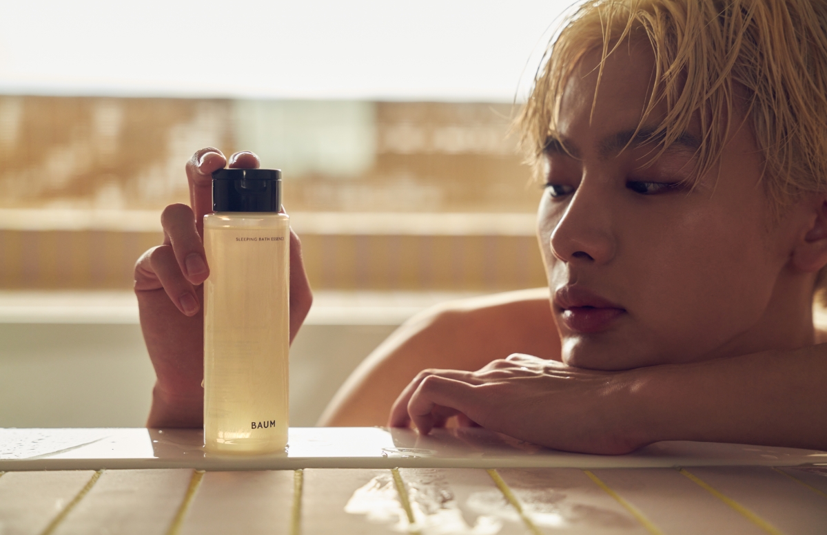 “スリーピング バスエッセンス” with NOA — Photo