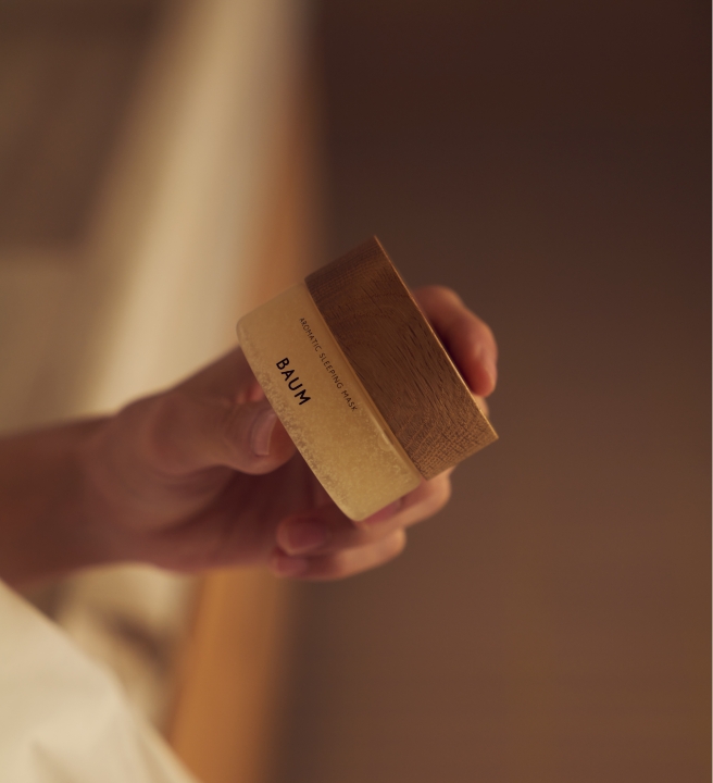 “アロマティック スリーピングマスク” — Photo