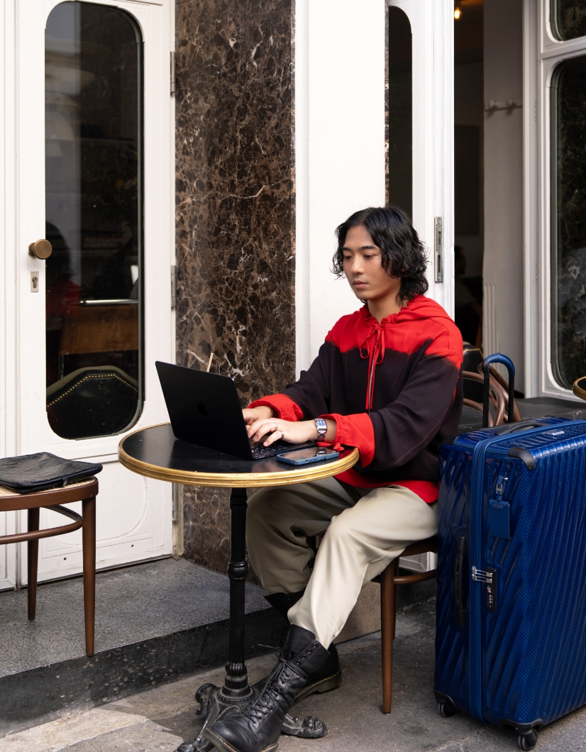 岡部 駿佑 Photo 02